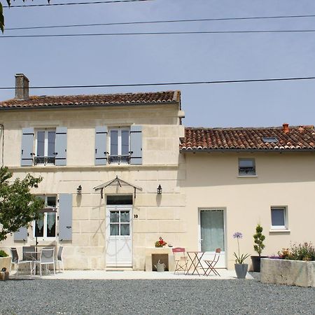 Le Gite Du Verger Saint-Bris-des-Bois Extérieur photo